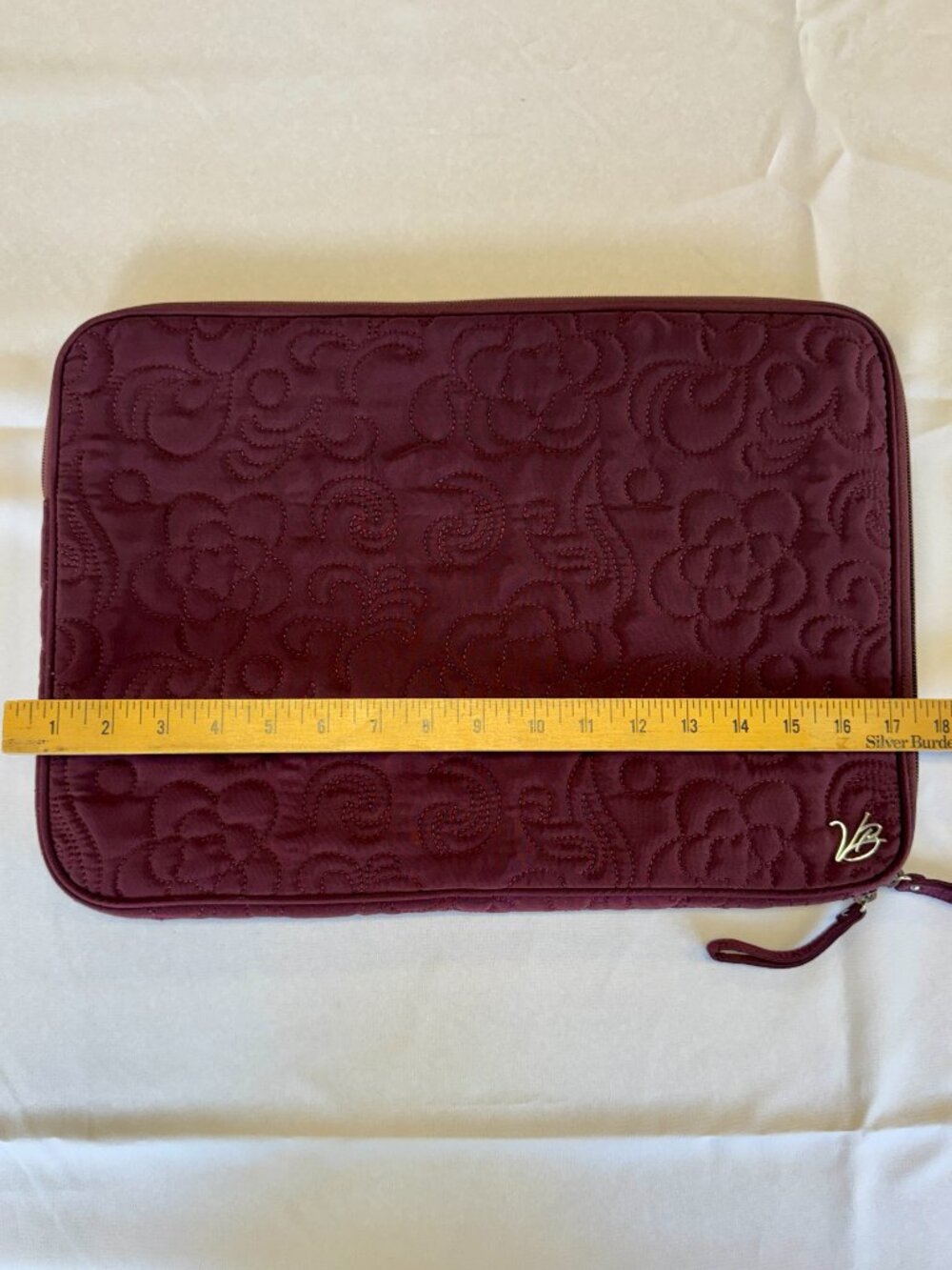 Vera Bradley Laptop Sleeve Burgandy Floral Interior - Picture 7 of 8